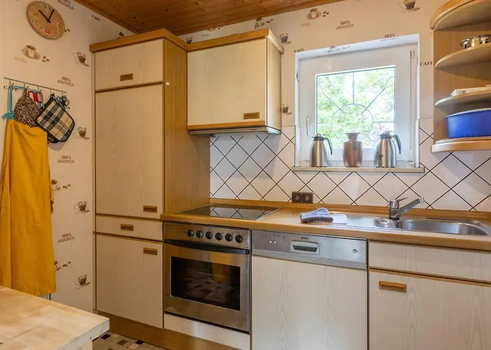 Semesterbostad Hack's Hus *